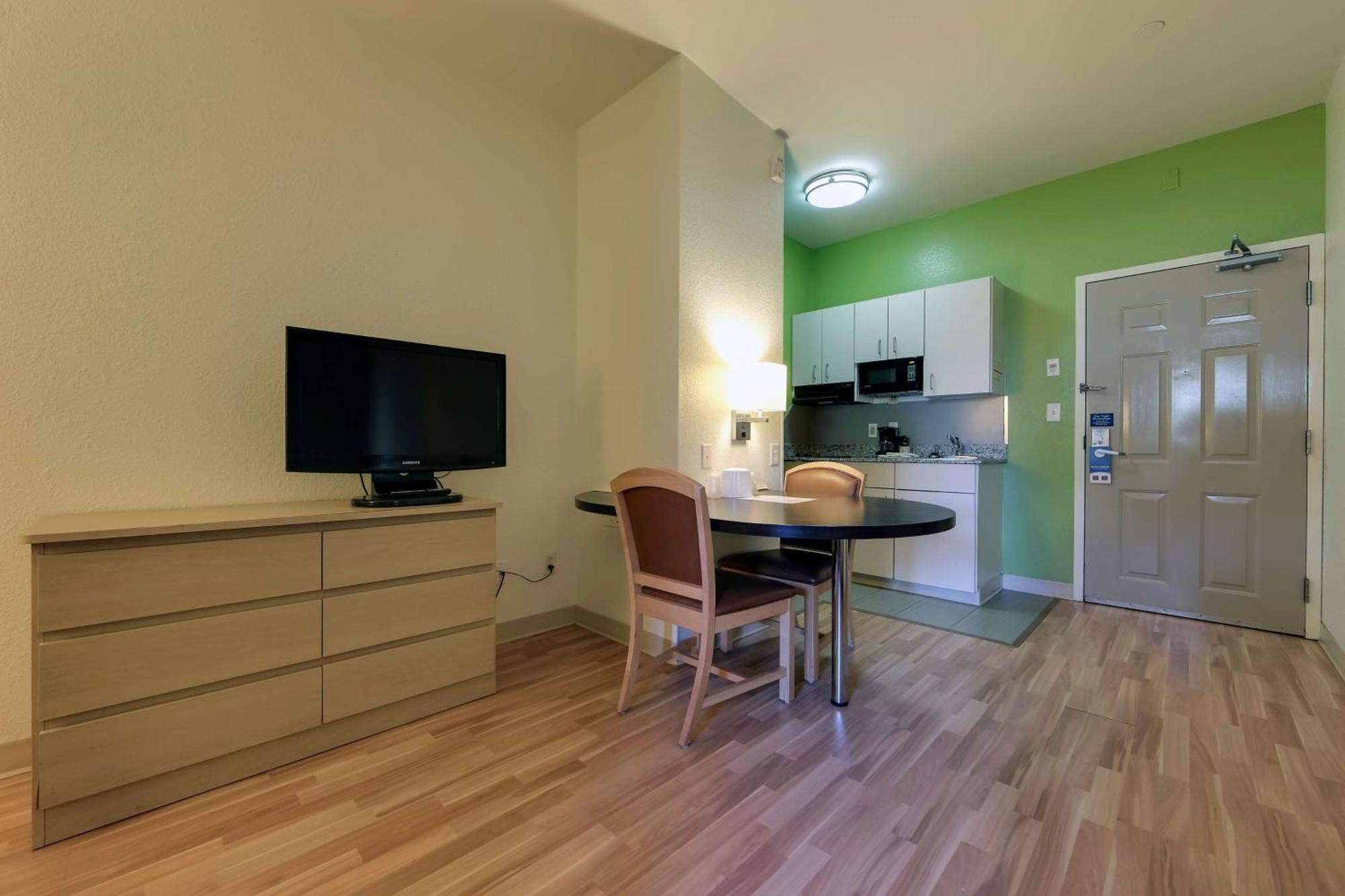 Studio 6 Toronto - Mississauga With Kitchenettes Ngoại thất bức ảnh