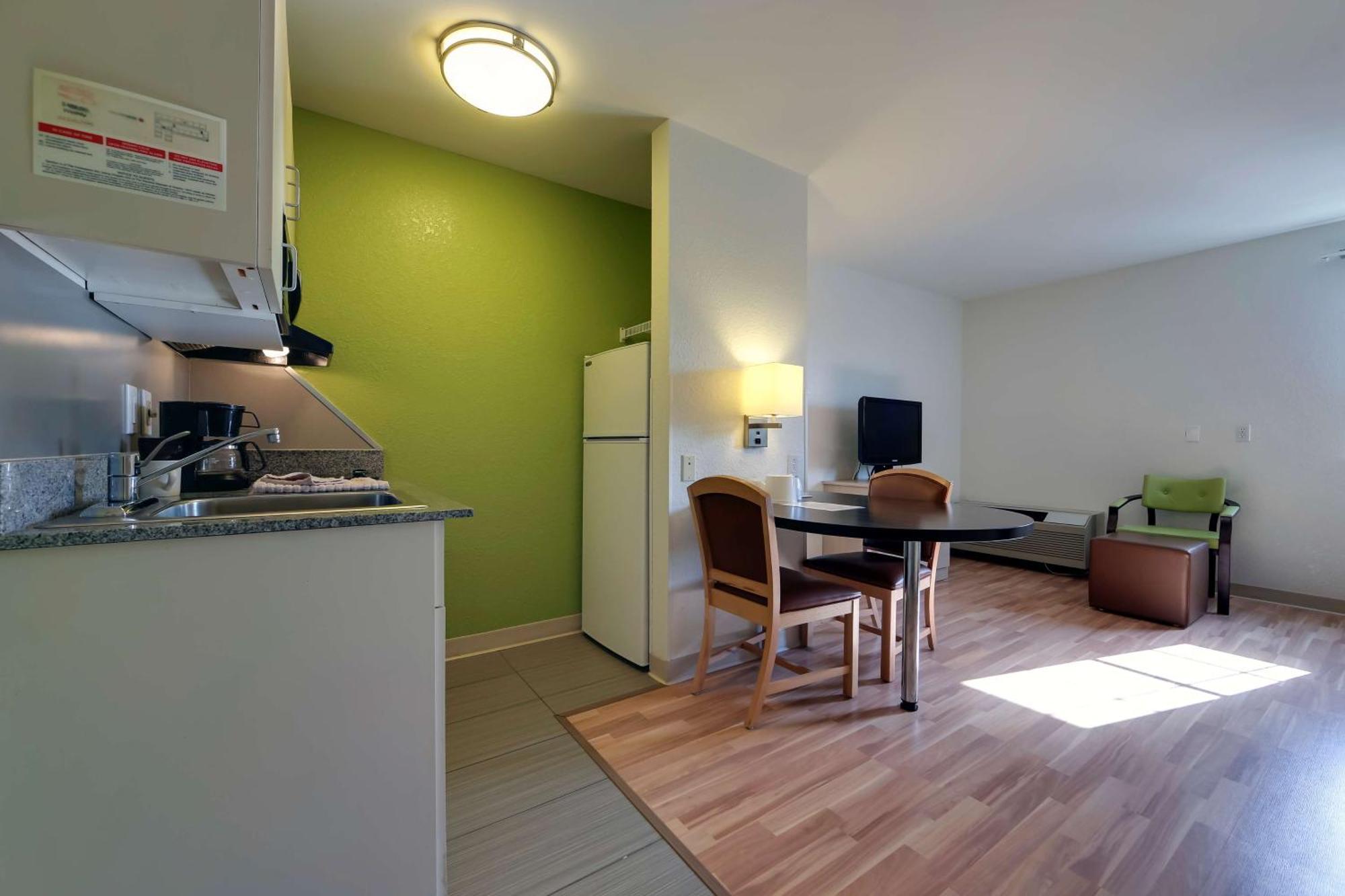 Studio 6 Toronto - Mississauga With Kitchenettes Ngoại thất bức ảnh